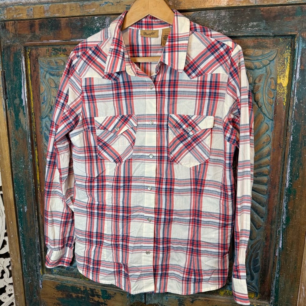 Pearl Snap western plaid shirt Wrangler M